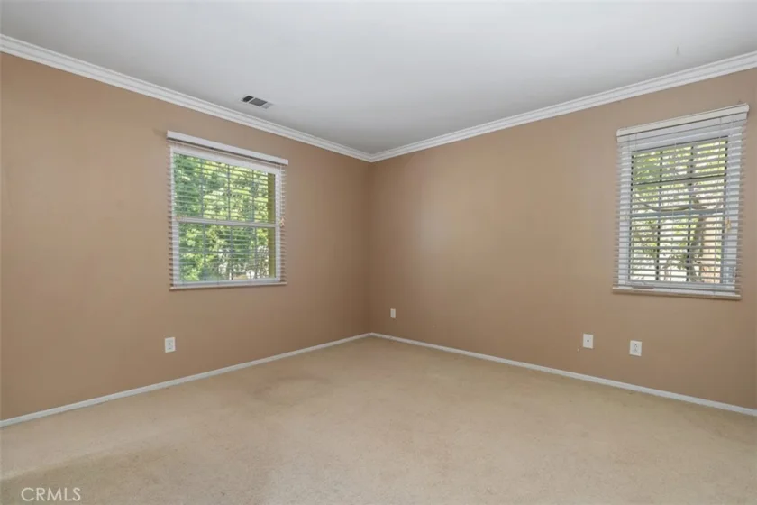 60 Avondale photo 5