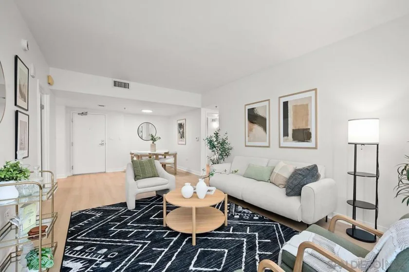 425 W Beech Street #408 photo 5