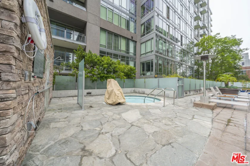 1100 S Hope Street #716 photo 22