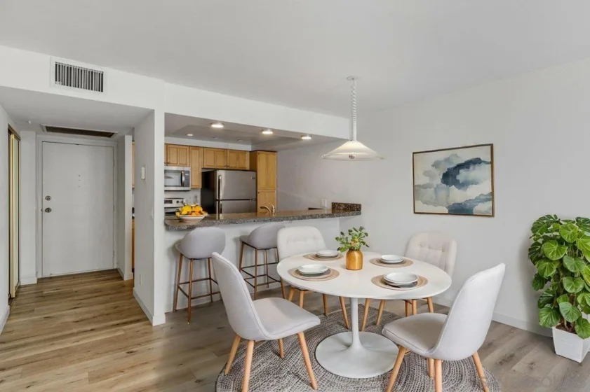 3634 7th Avenue #5B photo 1