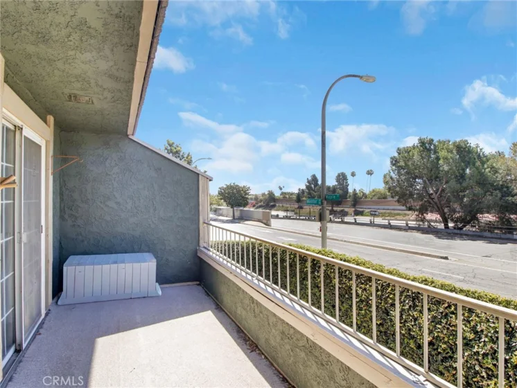 379 N Mentor Avenue #1 photo 35