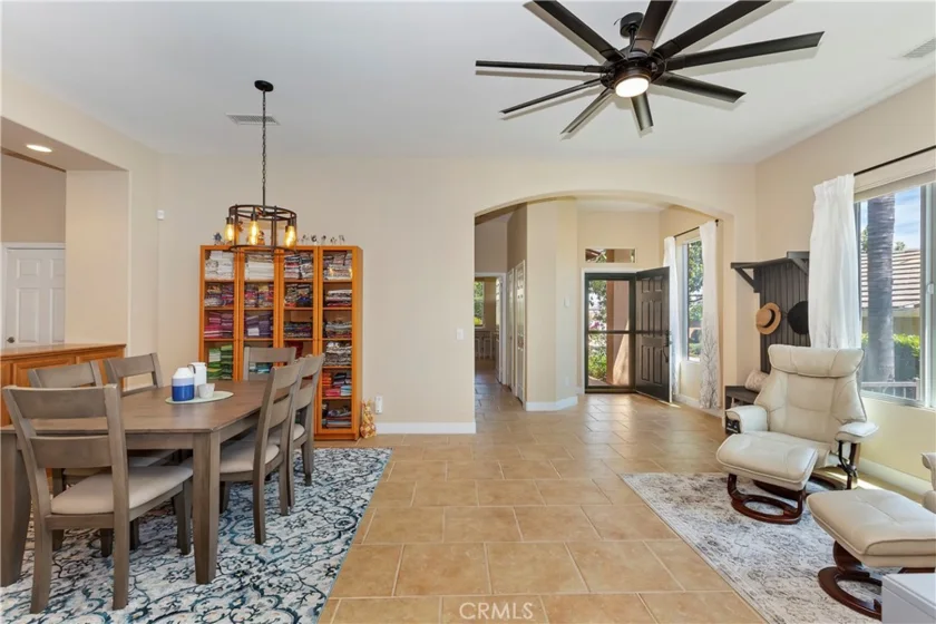 24284 Nobe Street Photo