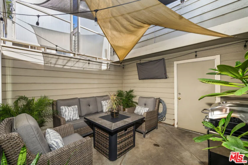 11377 Osborne Place #6 photo 15