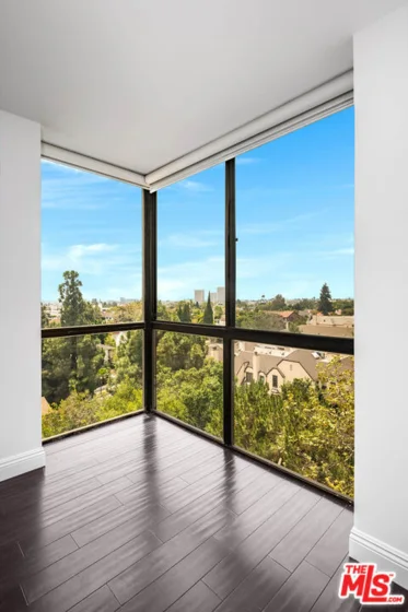 10660 Wilshire Boulevard #701 photo 6
