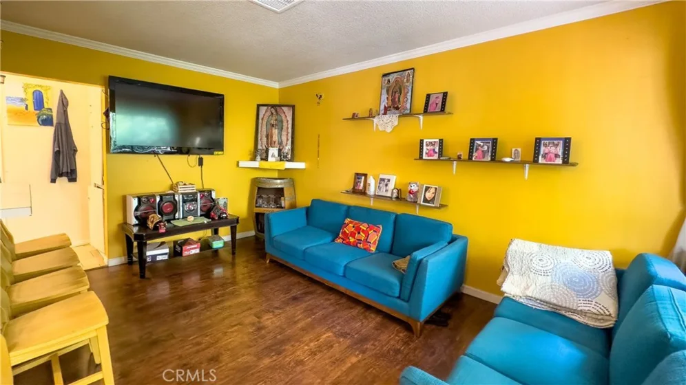 1837 Beloit Avenue photo 34