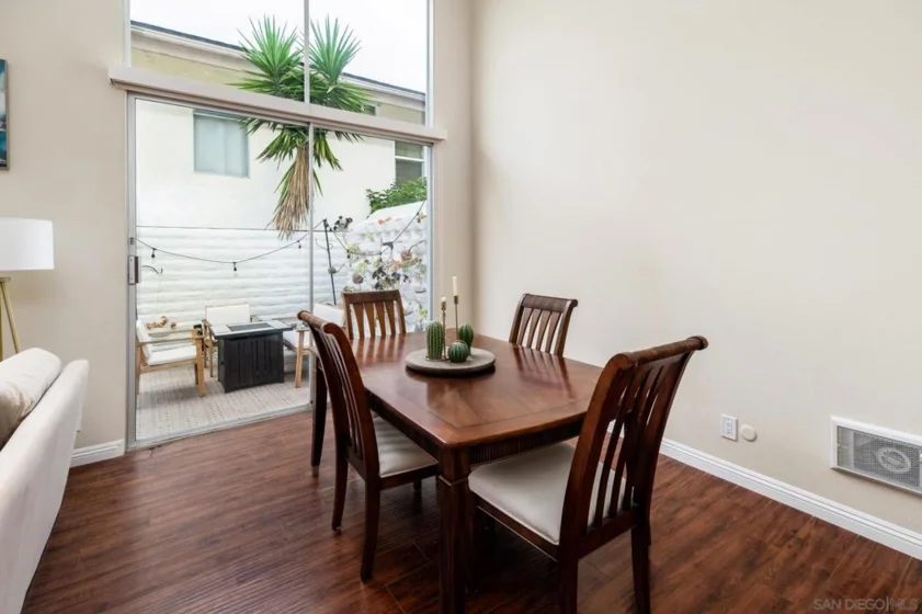 2544 Navarra Drive #4 photo 5