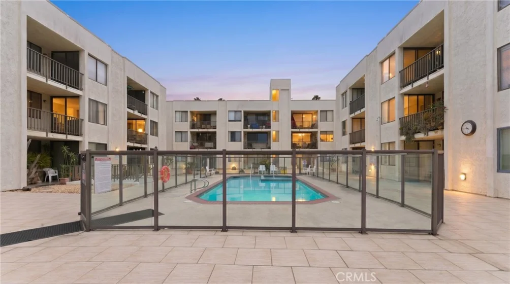 1140 E Ocean photo 12