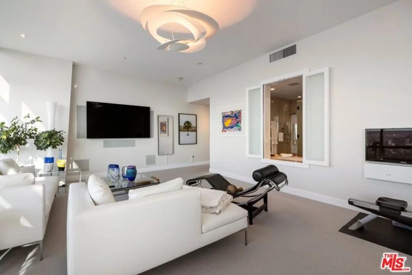 900 W Olympic Boulevard #46G photo 36