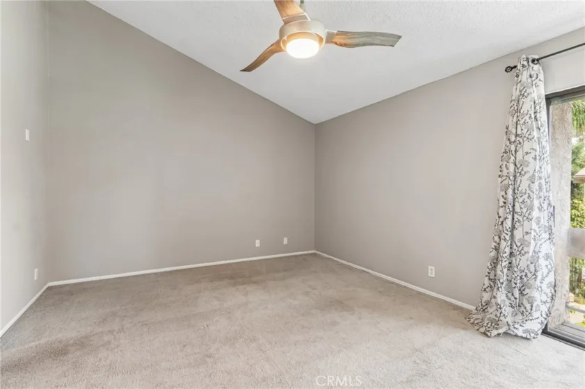 9600 Sylmar Avenue #19 photo 23