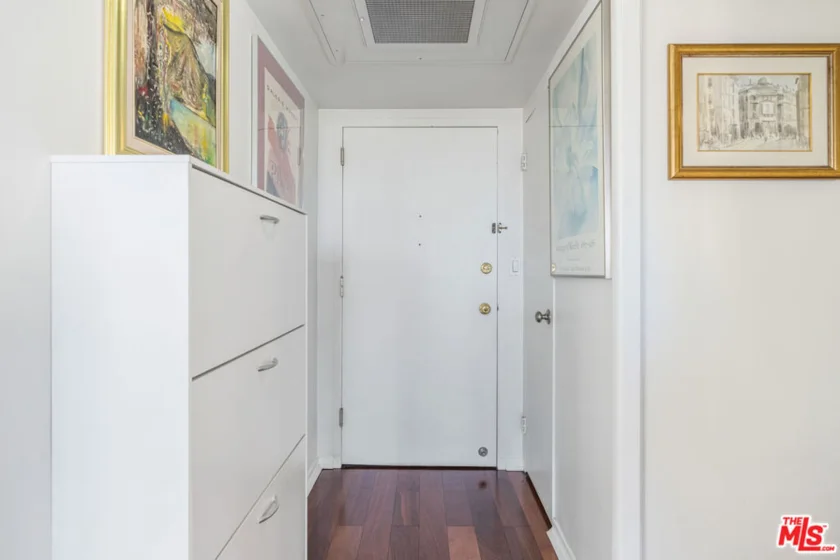 10501 Wilshire Boulevard #1508 photo 3