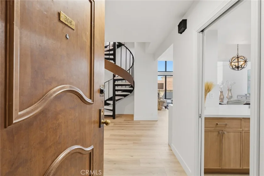 1880 Veteran Avenue #306 photo 7