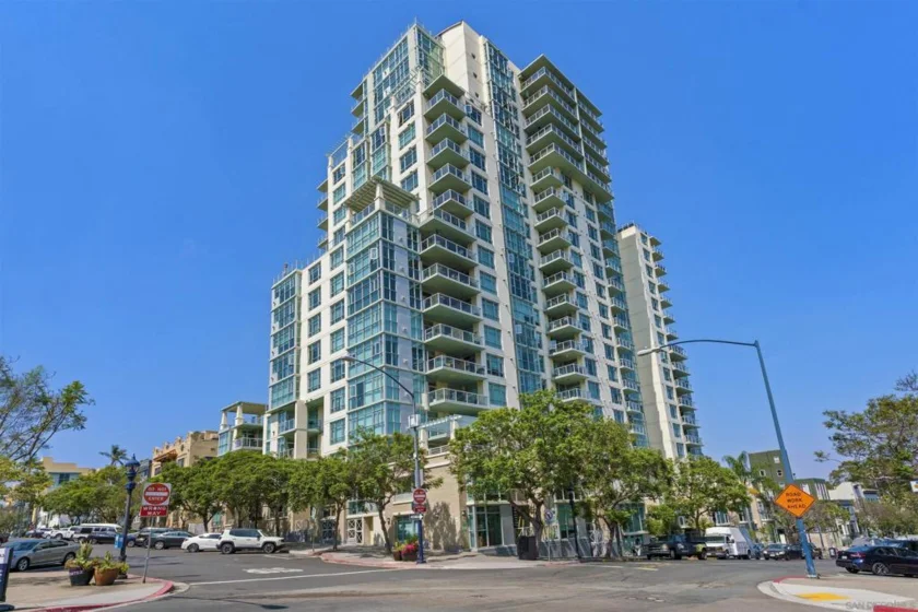 850 Beech Street #908 photo 30