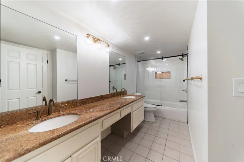 10926 Bluffside Drive #32 photo 14