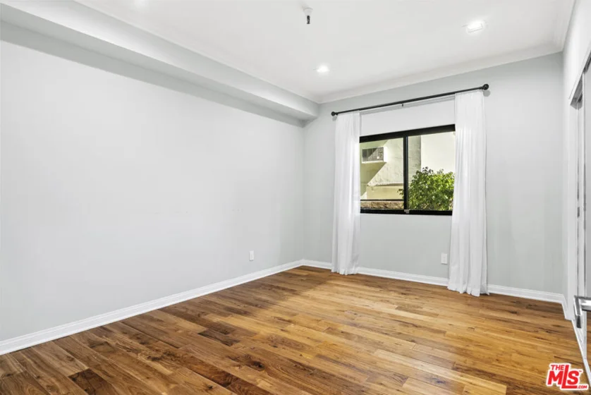 14630 Dickens Street #108 photo 4