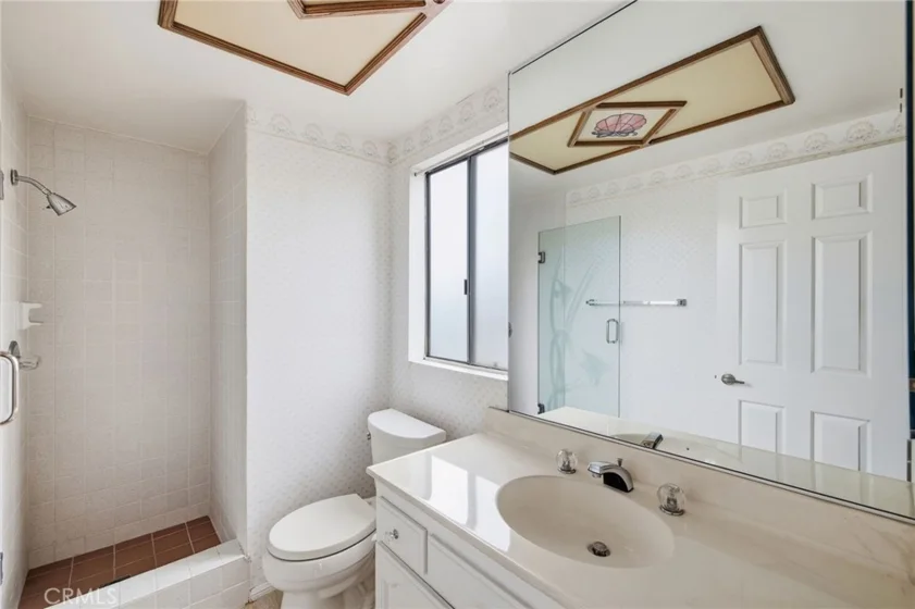 1150 W 13th Street #206 photo 26
