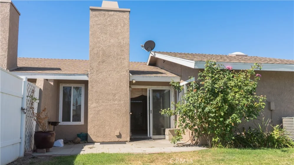 44684 La Paz Road photo 1