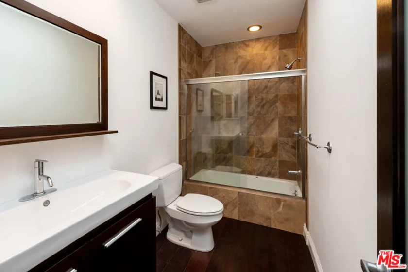 933 17th Street #9 photo 18