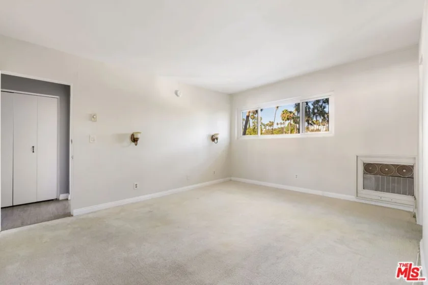 7560 Hollywood Boulevard #309 photo 20