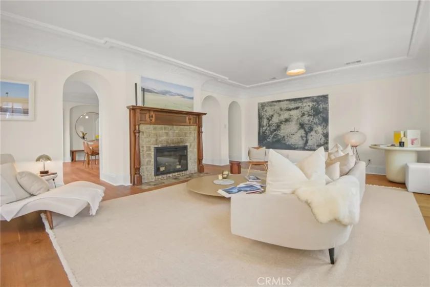 326 S Kingsley photo 8