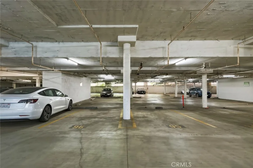 64 N Mar Vista Avenue #127 photo 29