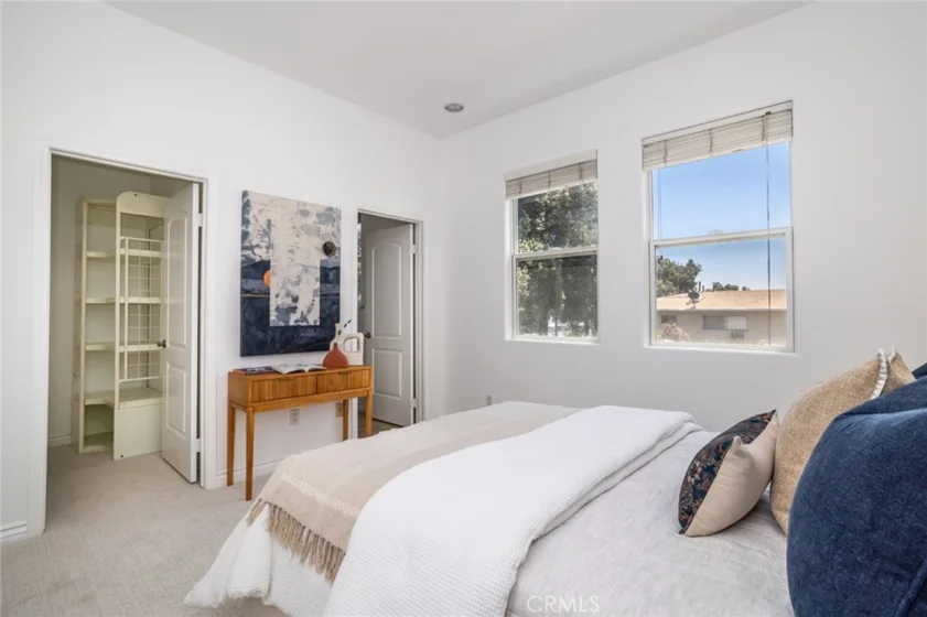431 N Los Robles Avenue #2 photo 19