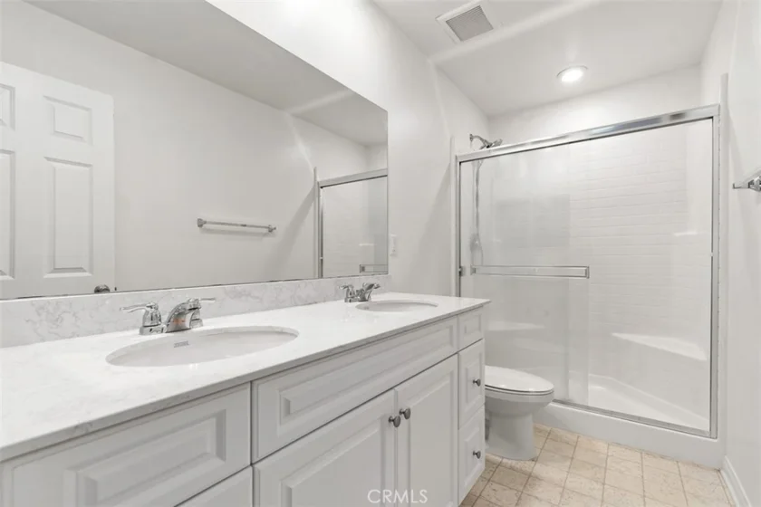 784 N Ethan photo 21
