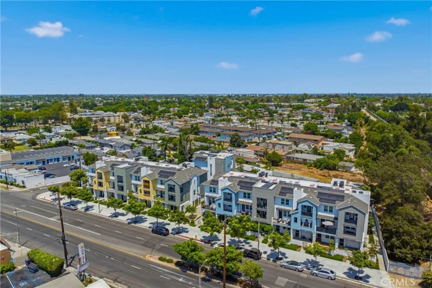 4810 Long Beach photo 31