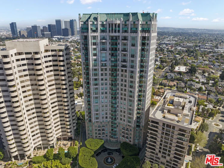 10580 Wilshire Boulevard #6NW photo 14