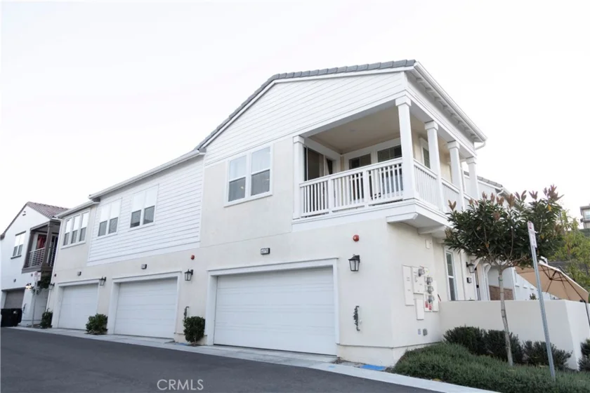 4078 Summer Way photo 2