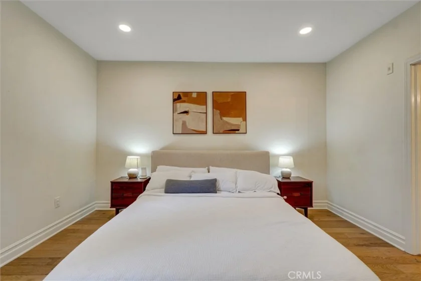 13935 Burbank Boulevard #105 photo 26