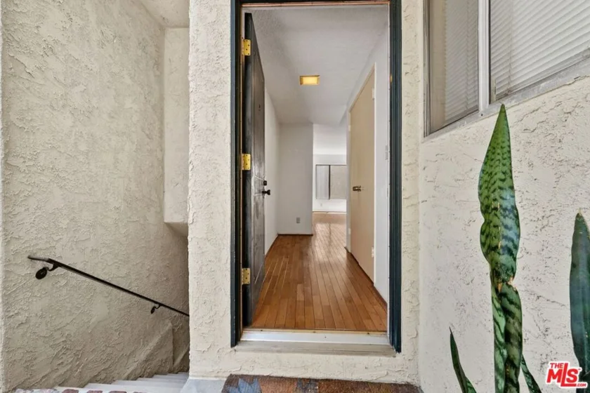 1831 Barry Avenue #3 photo 18