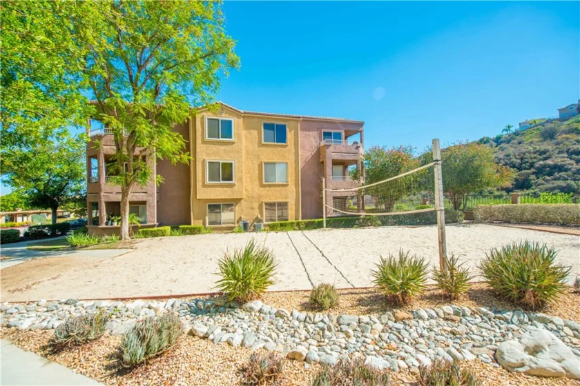 2375 Del Mar Way #101 photo 33