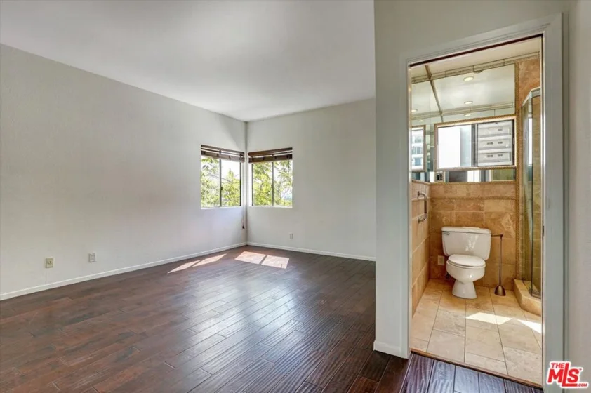 1140 Alta Loma Road #303 photo 20
