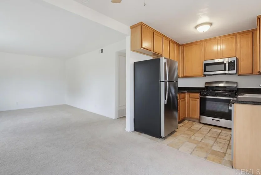 509 Calle Montecito #42 photo 9