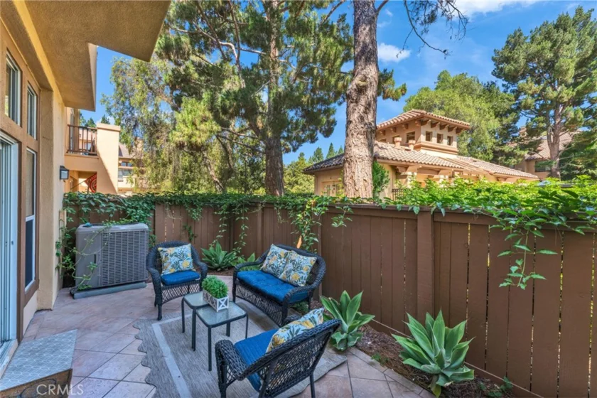 2645 Dunstan photo 22