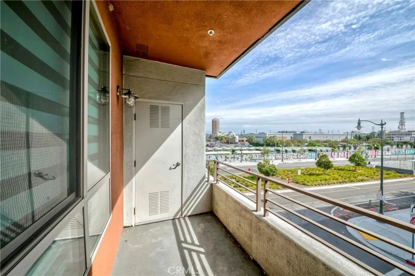 100 S Alameda Street #321 photo 25