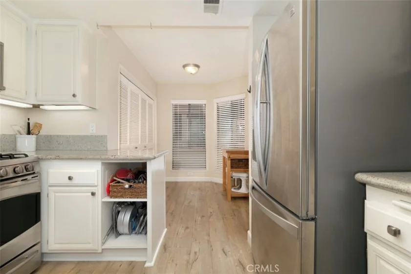 23334 Coso photo 18