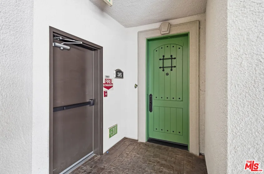722 S Oxford Avenue #305 photo 25