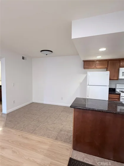 1144 W Blaine photo 17