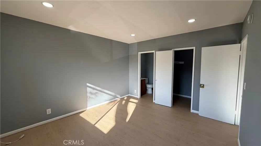 9054 Willis Avenue #21 photo 9