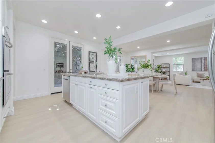 83 Twin Gables photo 17