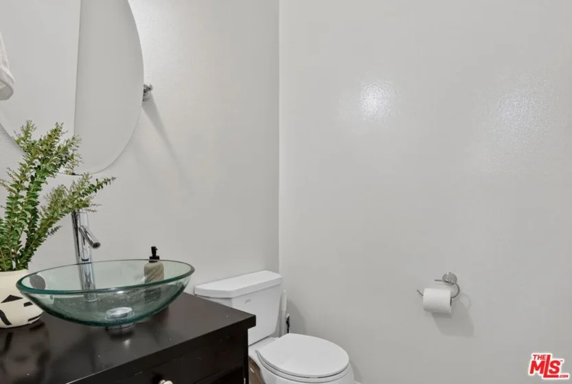 2677 Centinela Avenue #401 photo 35