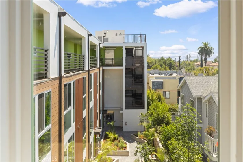 176 N Catalina Avenue #404 photo 6