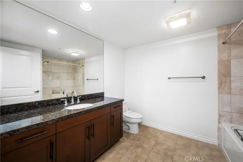 7100 Alvern #309 photo 15