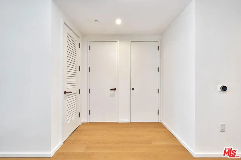 877 Francisco Street #1516 photo 13