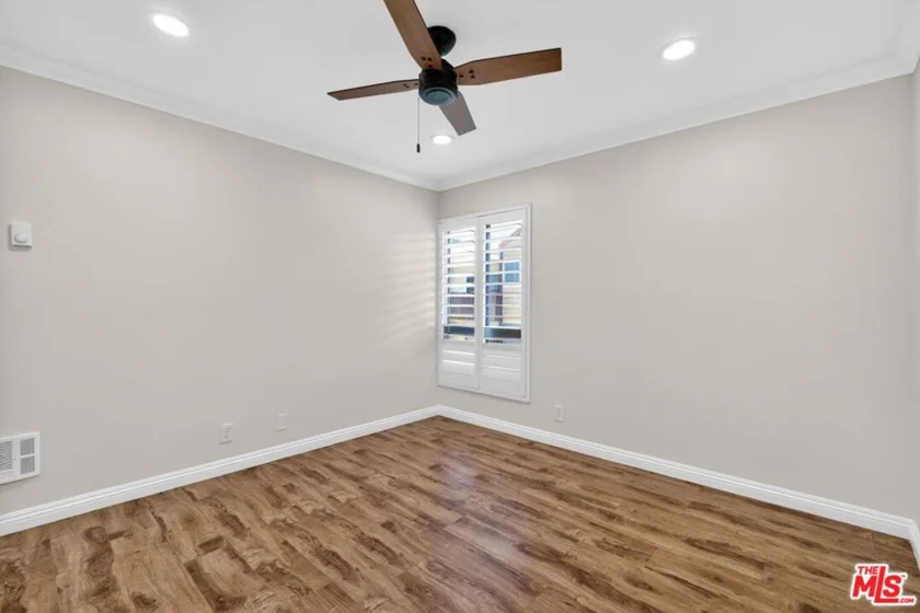 5900 Canterbury Drive #B217 photo 4