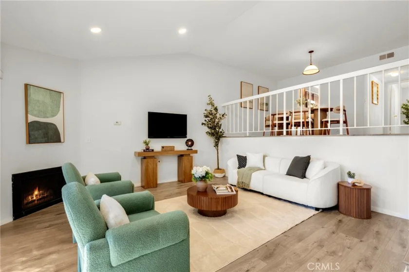 6021 Lindley Avenue #12 photo 2
