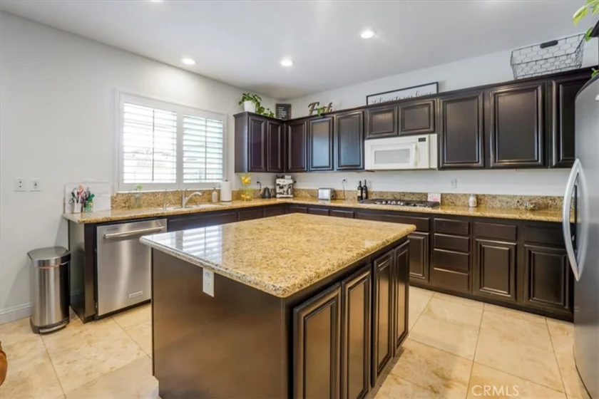 38107 Copperwood Street photo 9