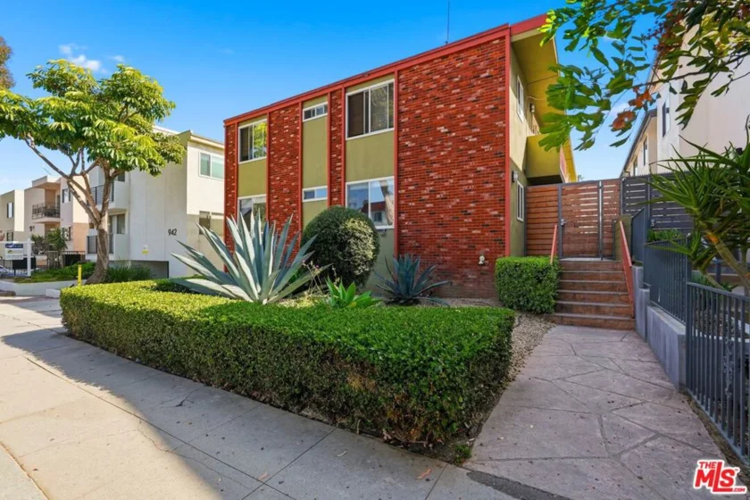 940 7th Street #8 photo 13