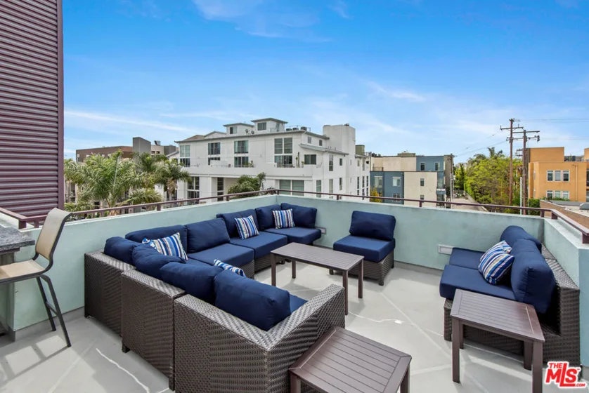13337 Beach Avenue #403 photo 31